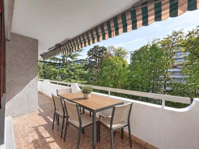 Exklusiv 4 Zimmer Wohnung mit Loggia und Box – Verkauf in SI