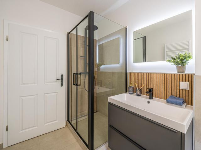 Exklusiv: 2 R Altbau in Leipzig | bezugsfrei | provisionsfrei | 4% Rendite + 4,25% Afa