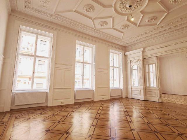 EXKLUSIV WOHNEN, ERSTBEZUG, prachtvoller 131 m2 Stilaltbau, Wohnküche, 2 Zimmer, Wannenbad, Parketten, Stuckdecken, Zelinkagasse