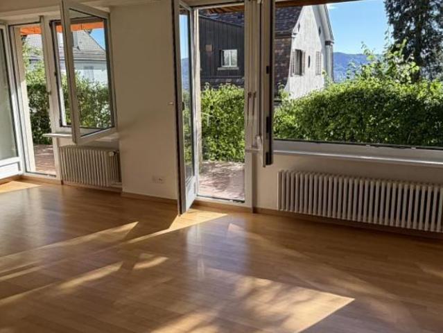EXKLUSIV AM ZÜRICHBERG: SONNENTERRASSE & 2 PP INKL