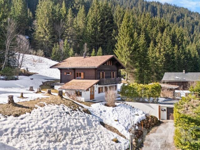 Exklusiv: Atemberaubendes Cottage mit fünf Schlafzimmern, kürzlich renoviert