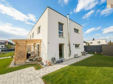 Haus zum Verkauf in 2604
