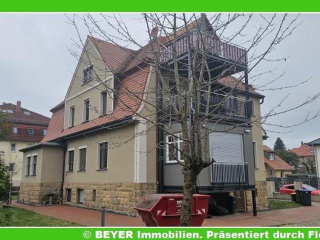 Exklusiv ausgestattete Wohnung in gefragter Lage von Dresden Langebrück