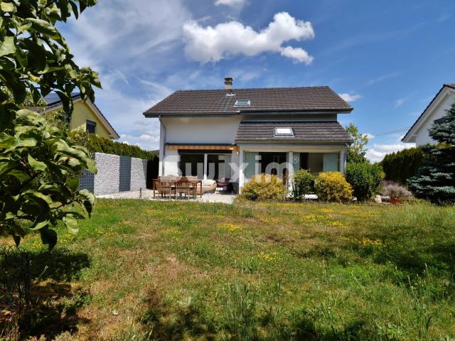 Exklusiv! Einfamilienhaus in einer Wohnsiedlung!
