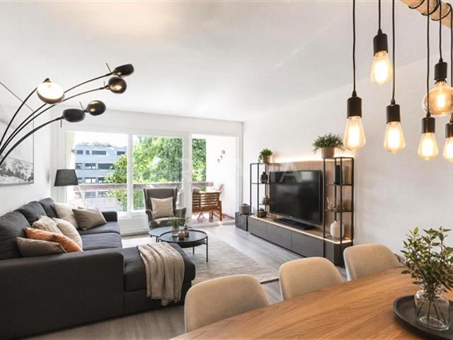 Exklusiv Geräumige 5 Zimmer Wohnung mit Balkon und Garage in Onex