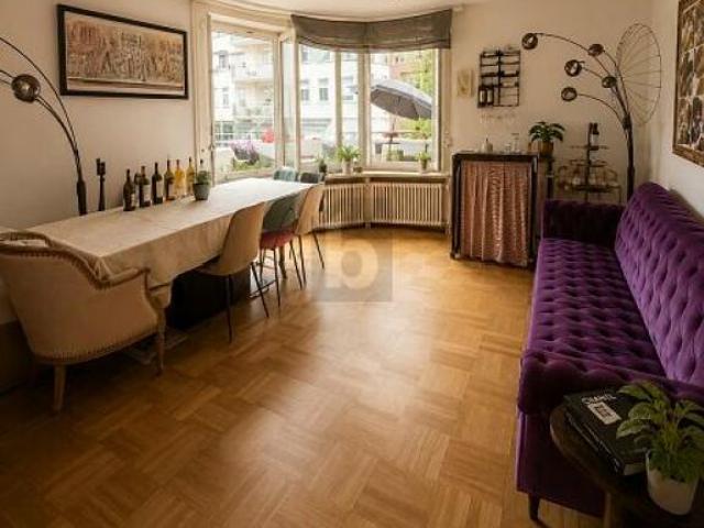 EXKLUSIV IM HERZEN MIT ARBORETUM BLICK