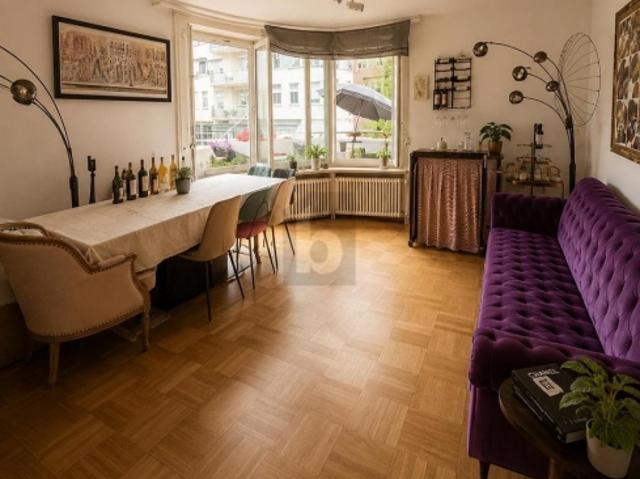 EXKLUSIV IM HERZEN MIT ARBORETUM BLICK