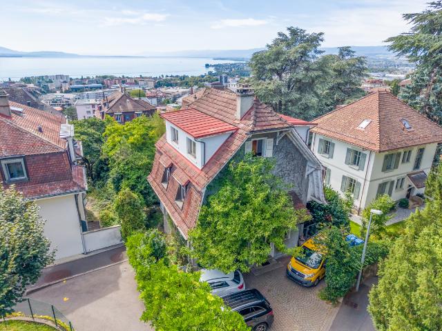 EXKLUSIV IN LAUSANNE — 6PCS HAUS, SEE UND GARTENBLICK