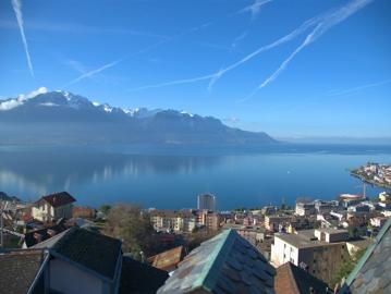 EXKLUSIV IN MONTREUX! Einzigartige Winzer Villa mit Seeblick