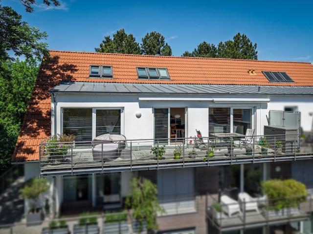 Exklusiv Living! Maisonette Penthouse mit Blick über die Donau und das Hochsträß
