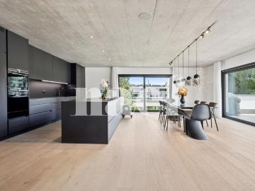 EXKLUSIV: Prächtige 5,5 Zimmer Wohnung von 182 m² mit großer Terrasse zum Verkauf in Fribourg