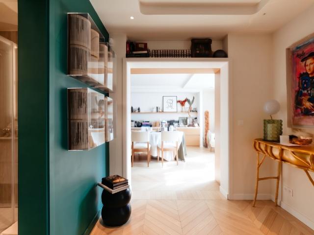 Exklusiv – Prächtige Wohnung, komplett renoviert