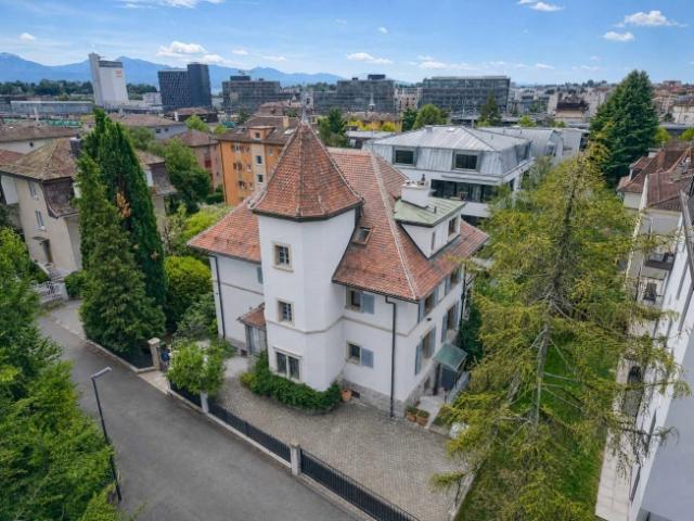 Exklusiv Schlossähnliche Maison de Maître – 9 Zimmer
