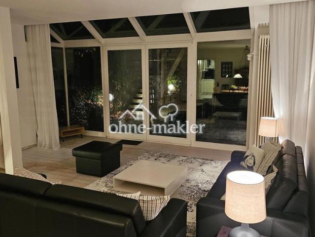 Exklusiv: Stilvolle möblierte 3 Zimmer Maisonette Wohnung mit Terrasse, Garten und Carport, Koblenz