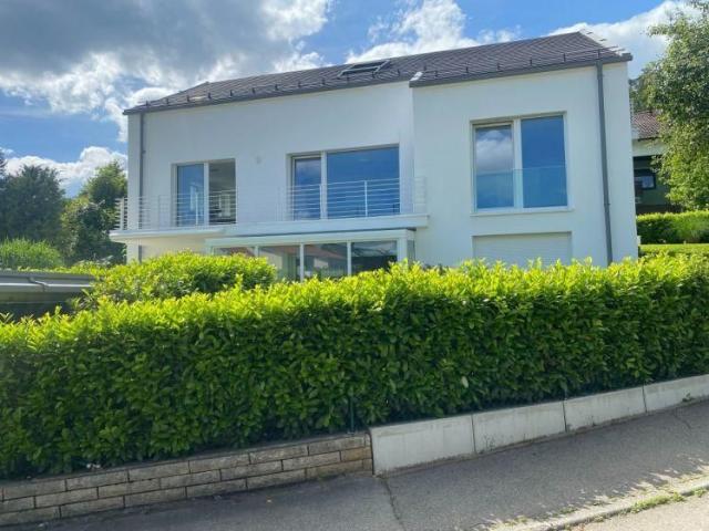 Exklusive 3,5 Zimmer Wohnung mit Südbalkon in Aichtal Neuenhaus