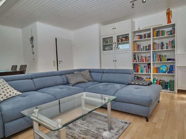 Exklusive 3,5 Zimmer Wohnung in Sulzbach
