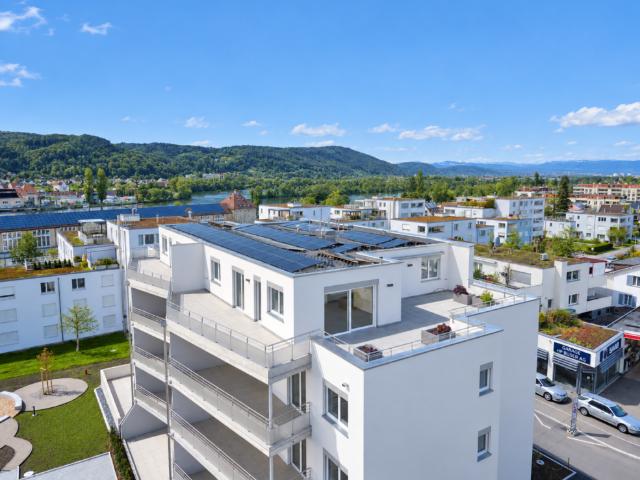 Exklusive 3.5 Zimmer Attikawohnung im Erstbezug mit 98 m² Sonnenterrasse