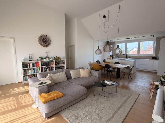 Exklusive 3,5 Zimmer Dachgeschosswohnung in Steißlingen