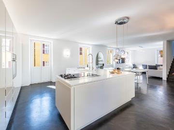 Exklusives 3.5 Zimmer Duplex Modernes Design