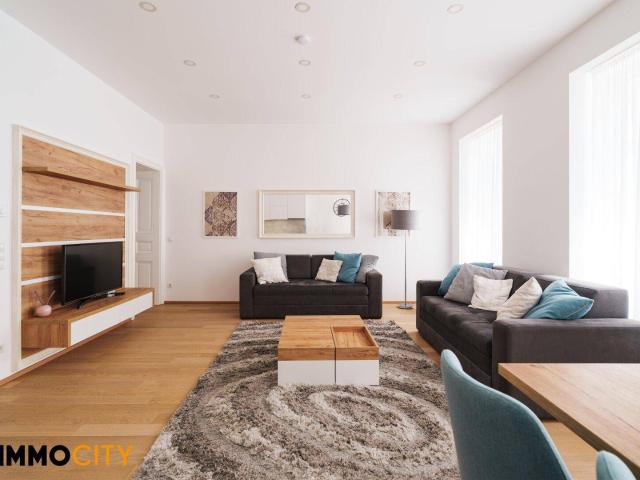 Exklusive 3 Zimmer Altbauwohnung mit Innenhofbalkon – vollmöbliert nahe Naschmarkt