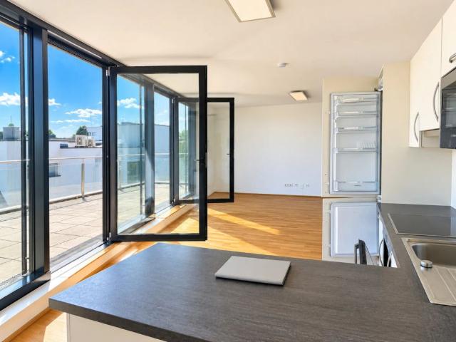 Exklusive 3 Zimmer Dachgeschosswohnung mit großzügiger Terrasse & Weitblick