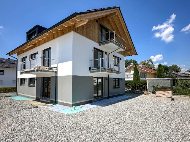 Exklusive 3 Zimmer Dachgeschosswohnung mit Süd Ostbalkon Bergblick provisionsfrei