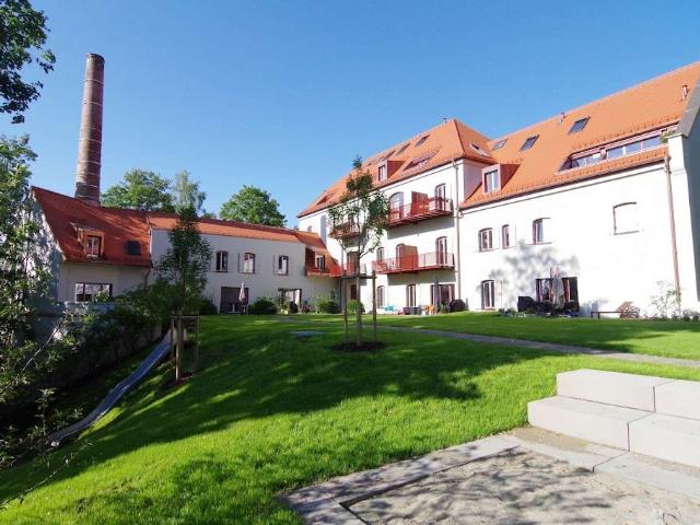Exklusive 3 Zimmer DG Wohnung mit Galerie und Dachterrasse in historischer Brauerei