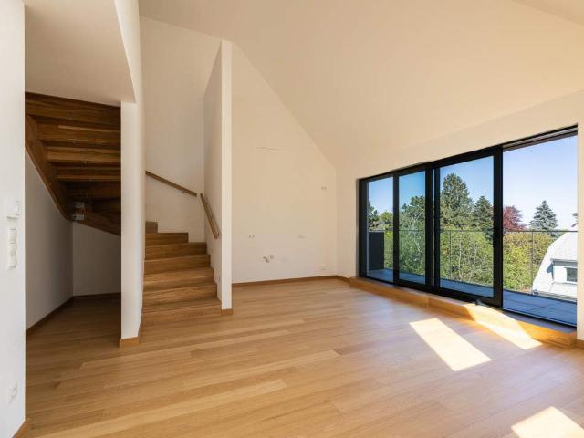 Exklusive 3 Zimmer Maisonette mit Galerie, Terrassen und Weitblick