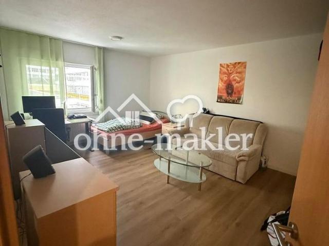 Exklusive 3 Zimmer Wohnung in zentraler Lage mit großem Balkon