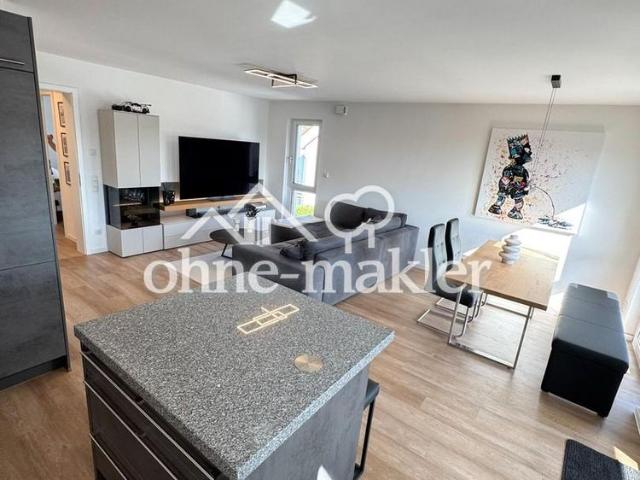 Exklusive 3 Zimmer Wohnung in Fürth Burgfarrnbach – hochwertige Küche, Balkon, Aufzug & TG