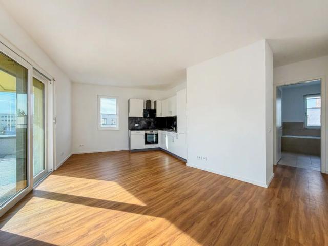 Exklusive 3 Zimmer Wohnung mit weitläufiger Terrasse