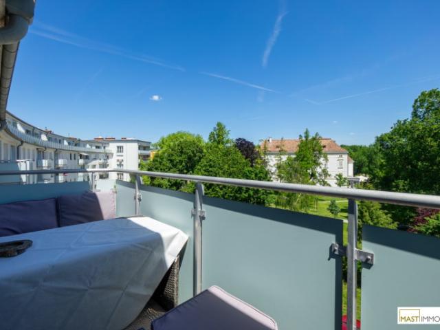 Exklusive 3 Zimmer Wohnung mit unverbaubarem Blick auf den Schlosspark Bad Vöslau