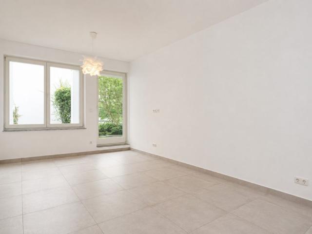 Exklusive 3 Raum Whg. im Loftstil mit 2 Bädern, EBK sowie Balkon u. Terrasse in der Altstadt von HRO