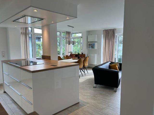Exklusive 2,5 Zimmer Wohnung möbliert & befristet – ideal für Firmen & Pendler, Wuppertal Amsterdam Apartments for Rent