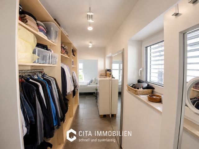Exklusive 2,5 Zimmer Penthouse Maisonette mit Dachterrasse & Stellplatz in Frankfurt Preungesheim