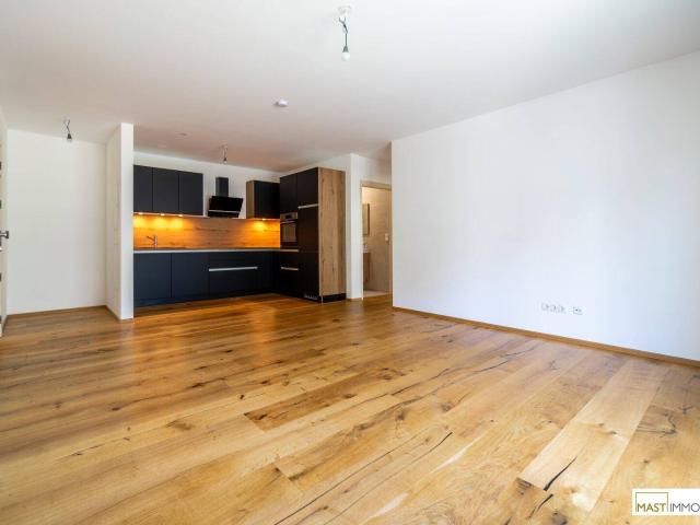 Exklusive 2 Zimmer Garten Wohnung gesucht? Inkl. hochwertiger Einbauküche / Garagenstellplatz optional verfügbar