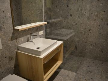 Exklusive 2 Zimmer Dachgeschosswohnung in Schoppernau zu vermieten kein Nebenwohnsitz