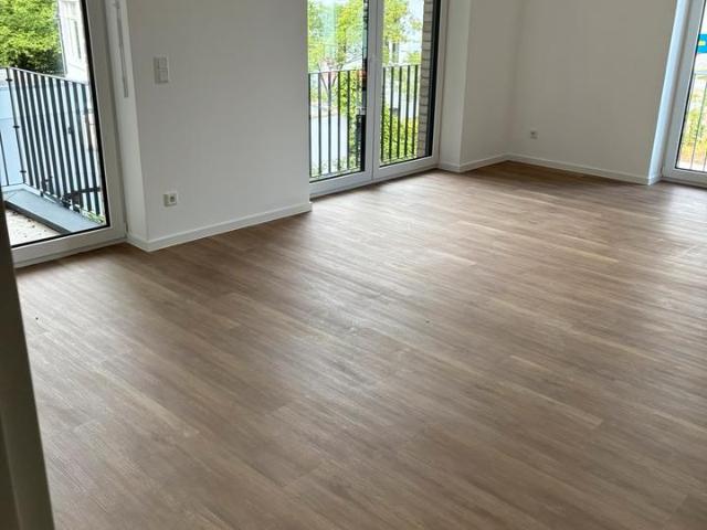 Exklusive 2 Zimmer Neubauwohnung, innenstadtnah mit Möbilierung