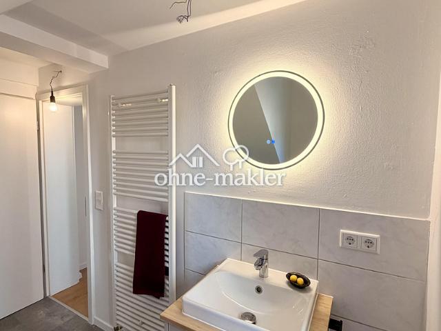 Exklusive 2 Zimmer Wohnung, Erstbezug nach Sanierung mit Küche und Geräten