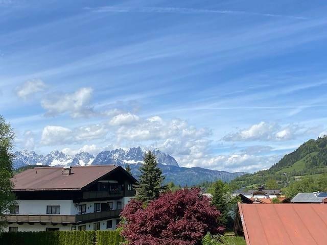 Exklusive 2 Zimmer Wohnung mit Balkon und Einbauküche in Kitzbühel befristet