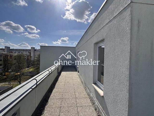 Exklusive 2 Zimmer Wohnung mit großer Terrasse – komplett modernisiertes Bad in Karlsruhe Neureut