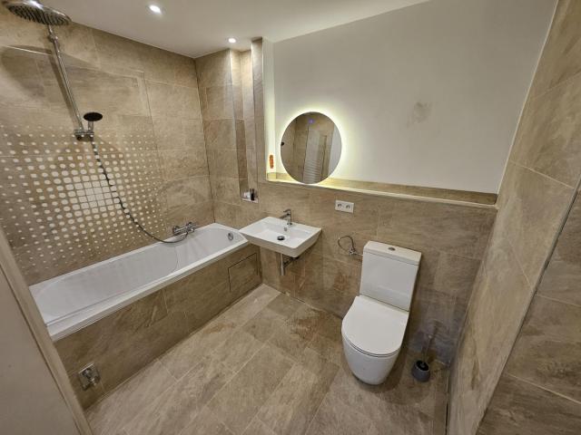 Exklusive 2 Zimmer Wohnung mit Loggia und Einzelgarage – Erstbezug nach hochwertiger Renovierung