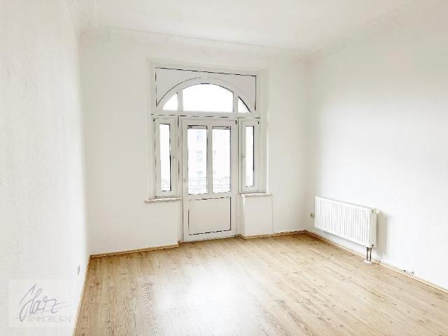 EXKLUSIVE 2 RAUM ALTBAUWOHNUNG MIT STUCKDECKEN & BALKONEN * Wohnen im Herzen von Alt Riesa
