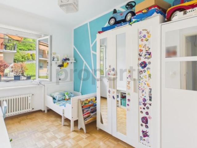 Exklusive 4.5 Zimmer Wohnung mit Gemeinschaftspool Erst und Zweitwohnsitz