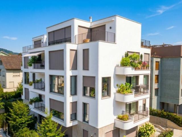 Exklusive 4.5 Zimmer Wohnung an der Goldbrunnenstrasse