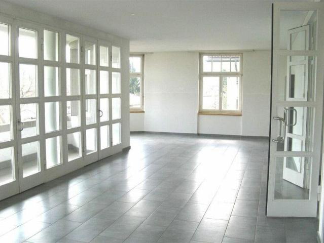 Exklusive 4.5 Zimmer Wohnung in Jugendstilhaus am Rosenberg
