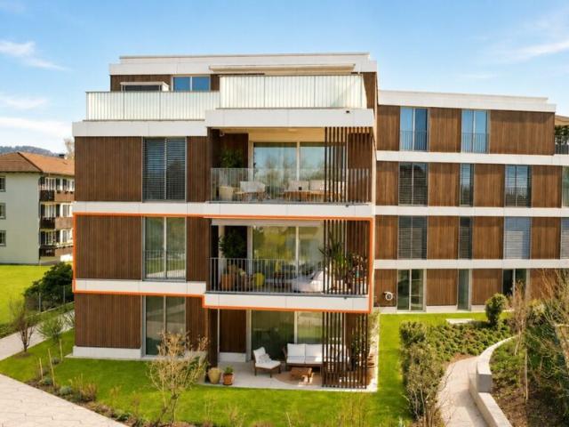 Exklusive 4.5 Zimmer Eigentumswohnung Licht, Stil und Wohnkomfort auf höchstem Niveau