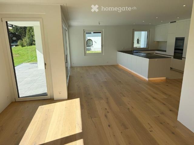 Exklusive 4.5 Zimmer Neubau Erstwohnung 128m2 im Erdgeschoss, Erstbezug