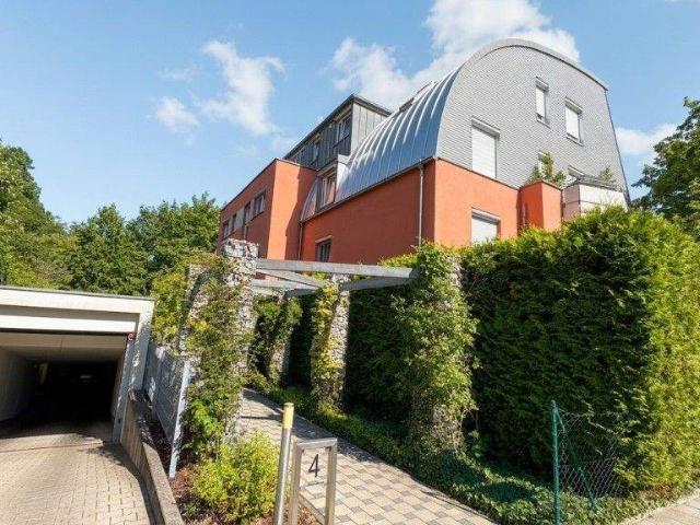 Exklusive 4 Zi. Whg mit EinbaukÃ¼che und Tiefgarage in begehrter Lage im NÃ¼rnberg Norden