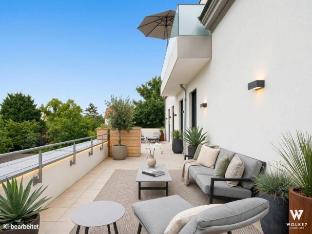 Exklusive 4 Zimmerwohnung im Altbaustil: Große Ost Terrasse | Vollsaniert & Neuwertig | Klimatisiert | Hochwertig möbliert